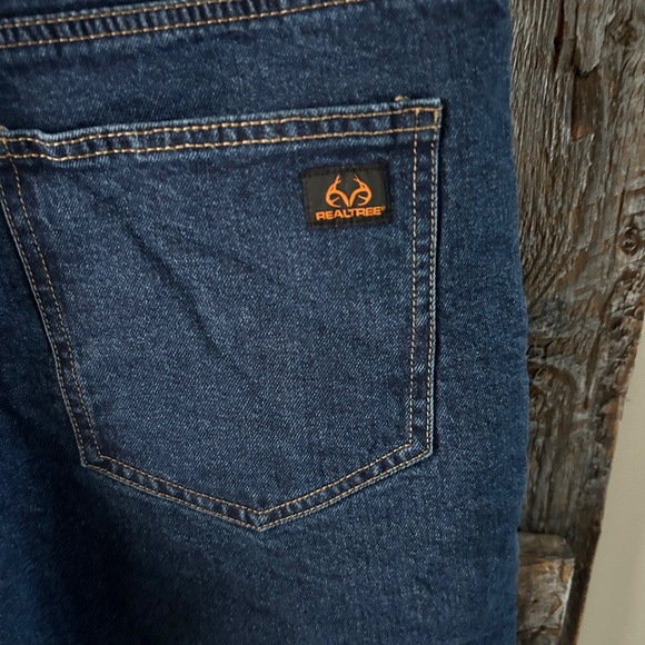 Men's Real Tree Dark Wash Flannel Lined Denim Jeans - Picture 4 of 4